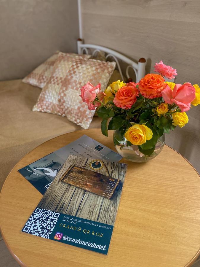 Constancia Hotel Камианец-Подилский Екстериор снимка