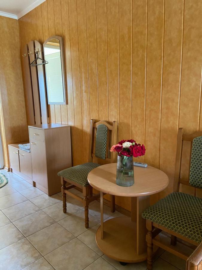 Constancia Hotel Камианец-Подилский Екстериор снимка